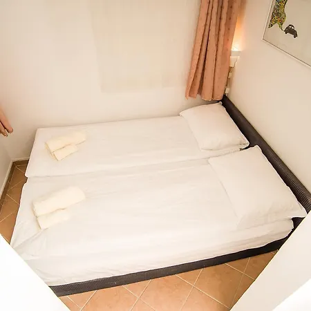 Darina 게스트하우스 3*