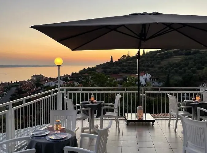 בית הארחה Darina בפורטורוז